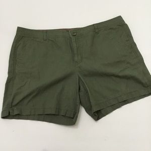 Bandolino Women’s Green Linen Blend Jamie Shorts Size 16 EUC